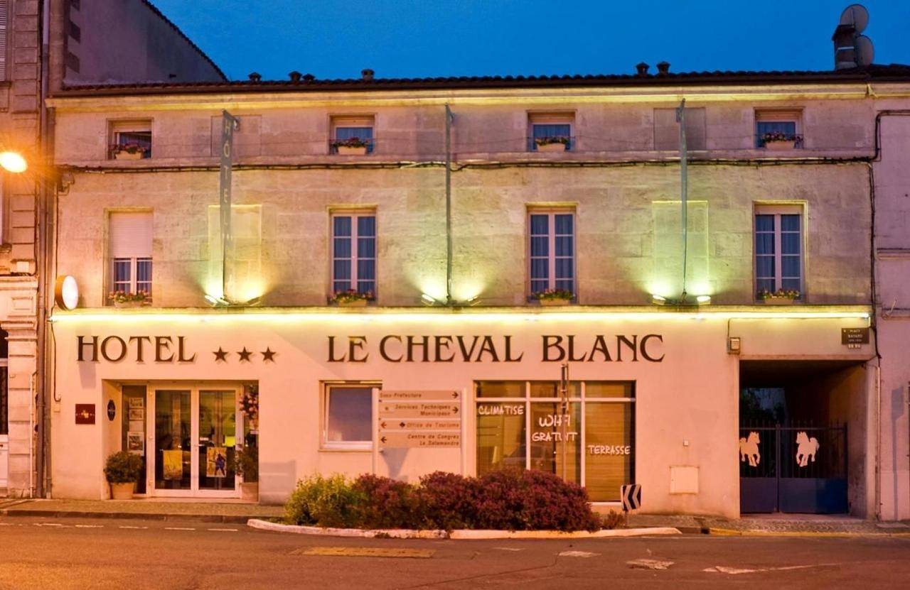 Cit'Hotel Le Cheval Blanc in Cognac, Charente
