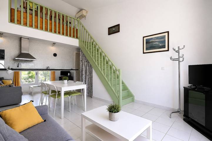 Ferienhaus „Location Saisonnière T2 Duplex“ mit privatem Pool, Wlan & Klimaanlage in Septèmes-les-Vallons, Mittelmeerküste (Frankreich)