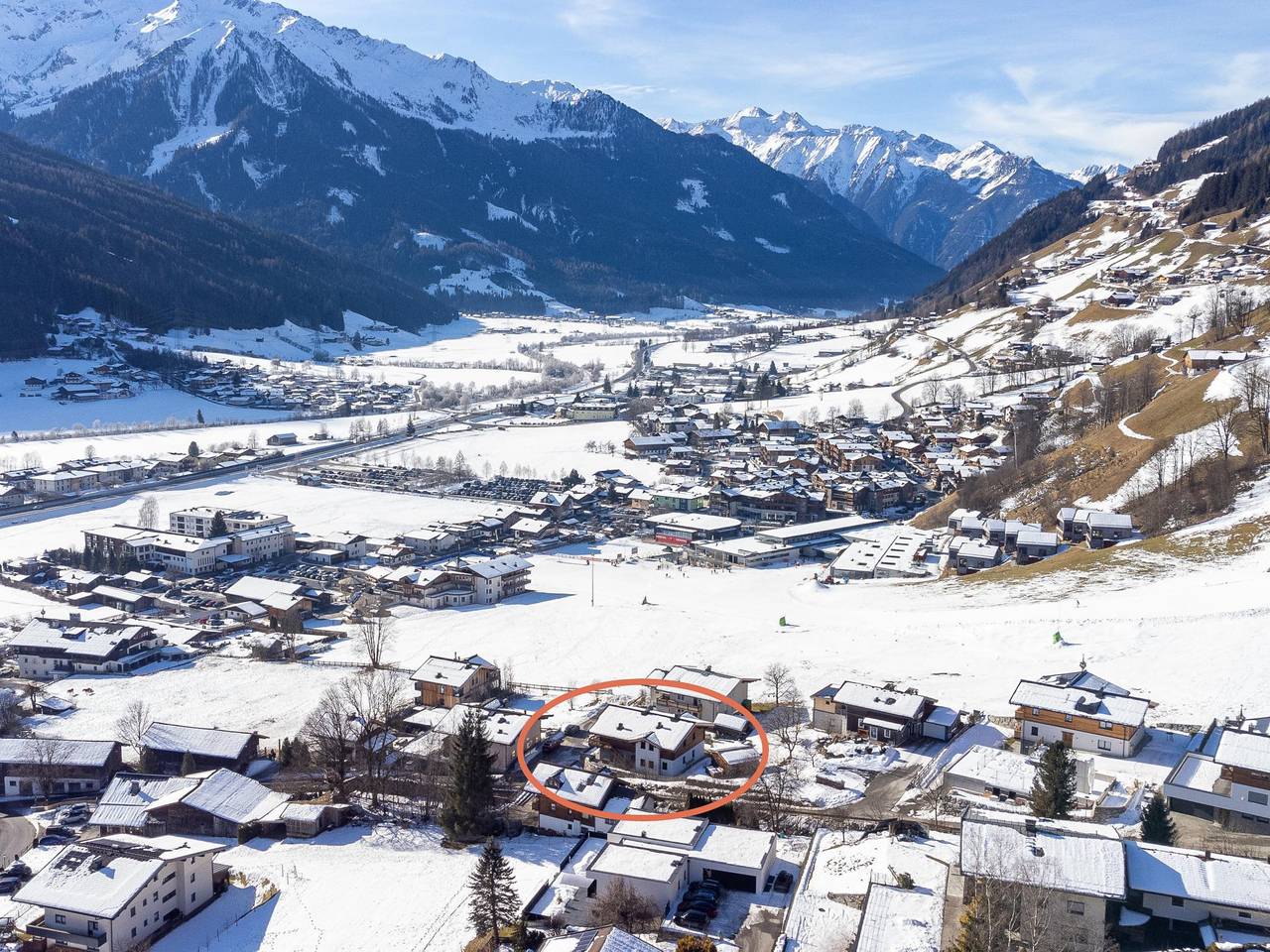 Ski-in/Ski-out Luxus Lodge mit Balkon Garten Terrasse Sauna
 in Bramberg am Wildkogel, Kitzbüheler Alpen