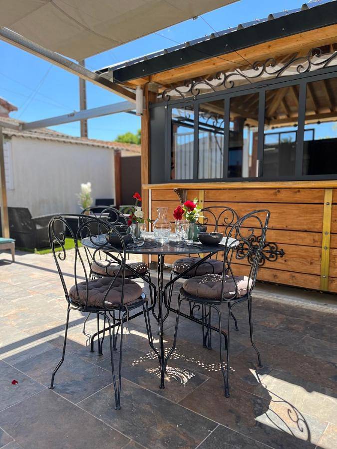 Location de vacances pour 4 personnes, avec jardin et jacuzzi à Châteauneuf-les-Martigues - 3