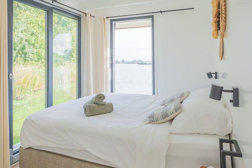 Houseboat: \"Aqua Zen\" at Kagerplassen tender/dinghy included in Amsterdam Zuid, Holanda do Norte