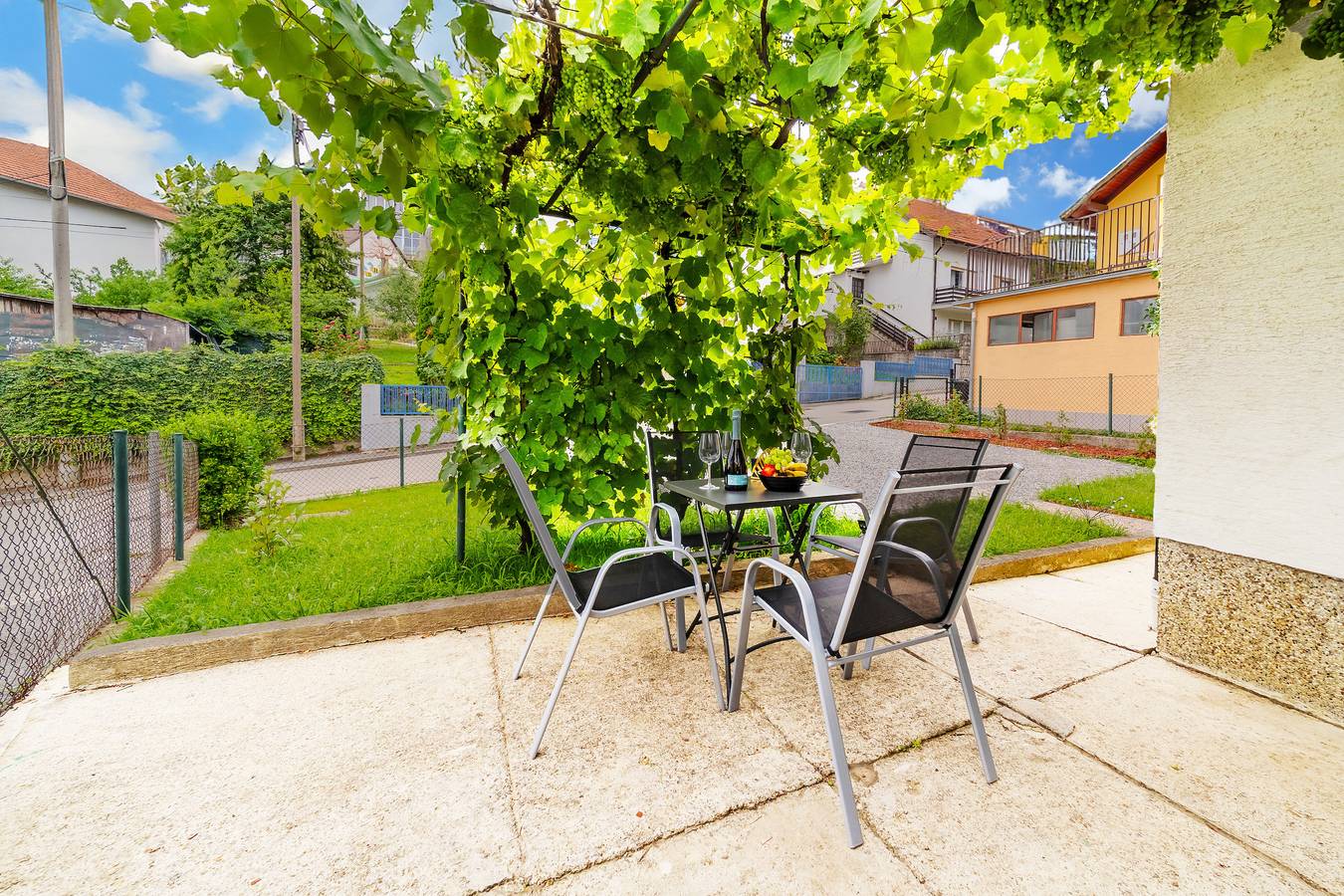 Ganze Wohnung, Family Friendly Apartment With Parking in Zagreb, Zagreb und Umgebung