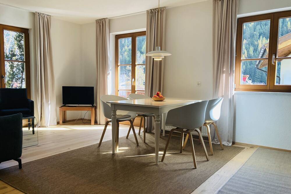 Ganze Wohnung, ´s Lois - schöne Fewo im schönen Kaunertal für 2-4 P. mit Terrasse,Balkon,Garage in Feichten, Kaunertal