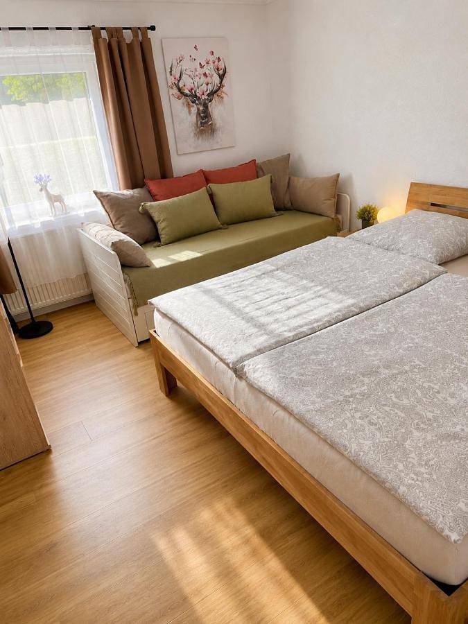 Ferienwohnung für 3 Personen, mit Terrasse und Garten sowie Sauna in Gaggenau - 4