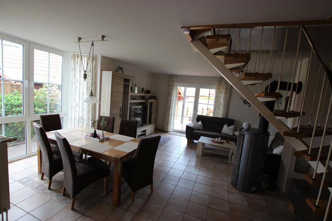 Ferienhaus Conny mit Badesteg u. Ruderboot in Großefehn, Landkreis Aurich