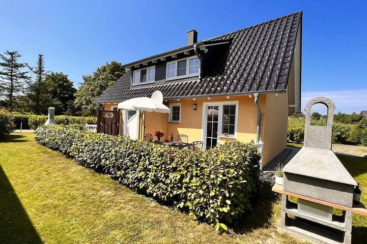 Ferienhaus für 4 Personen, mit Terrasse und Garten - 1