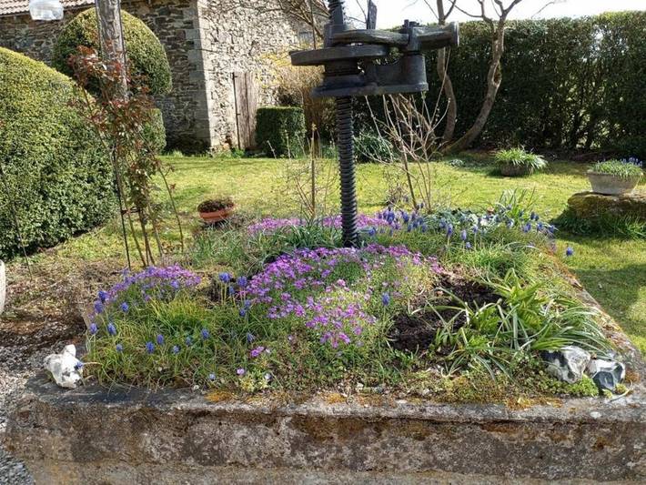 Location de vacances pour 4 personnes, avec jardin à Saint-Rabier