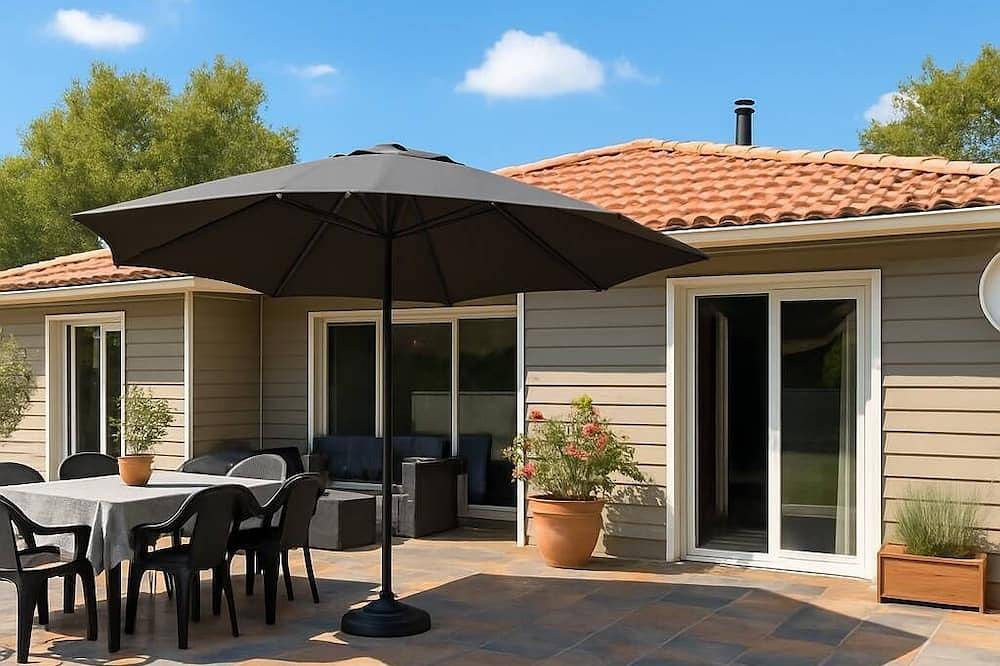 Maison 3 Chambres Terrasse Jardin Grand Jardin Arbore in Salles, Region de Arcachon