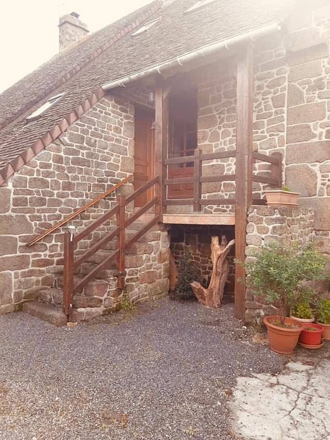 Gîte pour 10 personnes, avec jardin dans La Motte-Fouquet