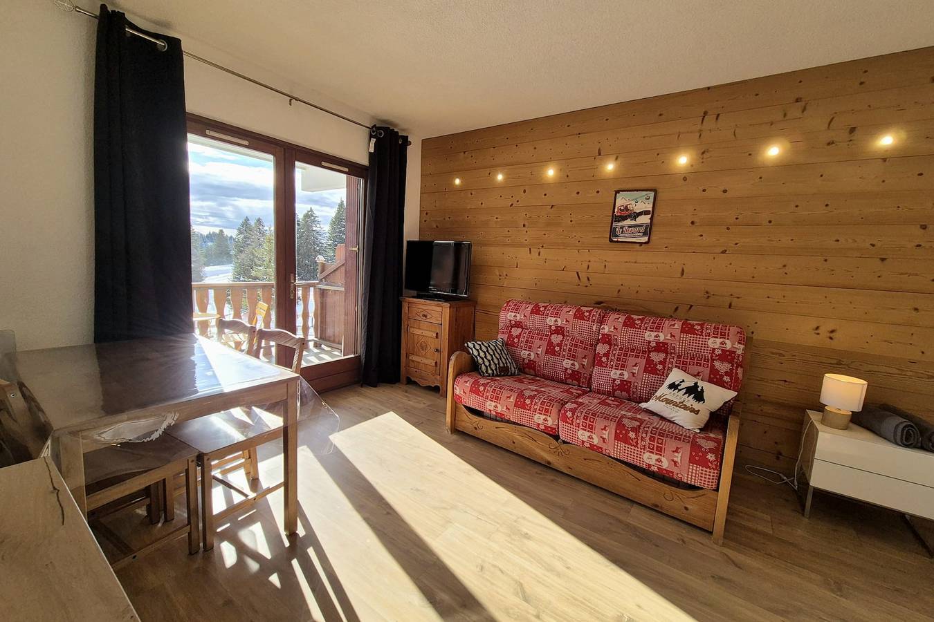 Appartement entier, Chaleureux studio au pied des pistes - Le refuge ** in Le Revard, Les Déserts