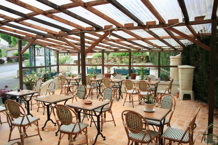 Hôtel pour 4 personnes, avec terrasse, animaux acceptés dans Saint-Martin-Terressus - 4