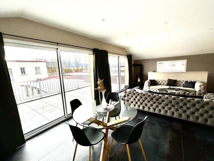 Location de vacances pour 4 personnes, avec vue et terrasse à Morteau