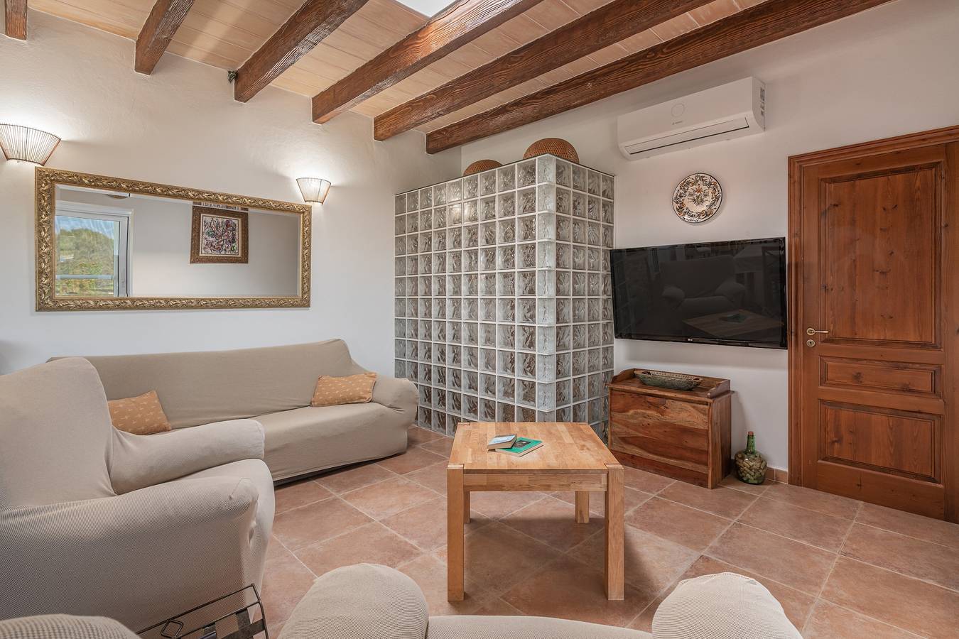 Villa 'Finca Can Tomeu' mit Bergblick, Pool, Garten, Klimaanlage und Wlan in Son Negre, Felanitx