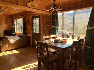 Log Cabin for 5 Guests in Sequoia National Park, Tulare County, Picture 2
