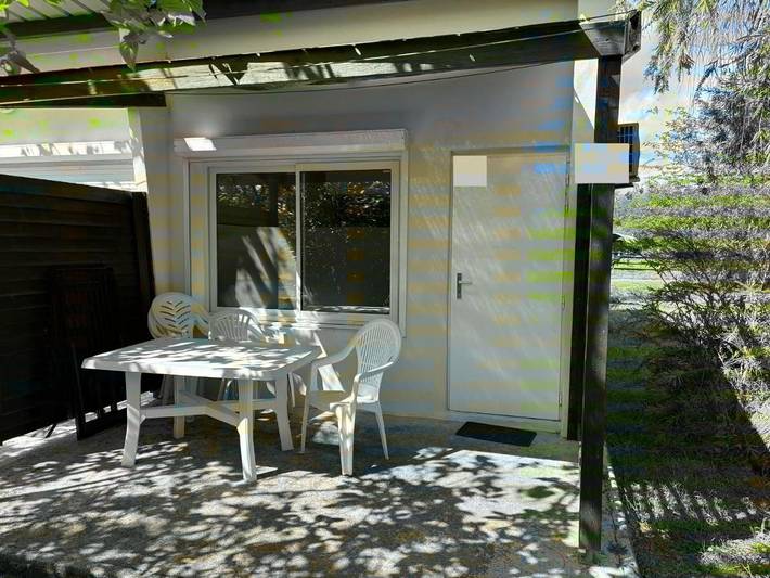 Parc de vacances pour 4 personnes, avec jardin et piscine, animaux acceptés à Castellare-di-Casinca
