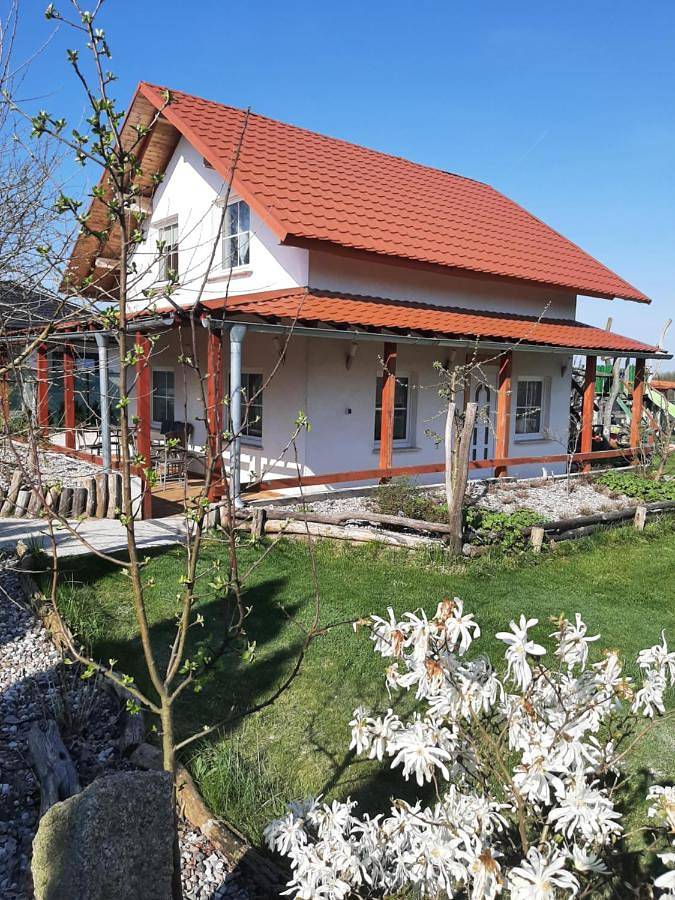 Apartament wakacyjny dla 6 osób, z ogród i basen - 1