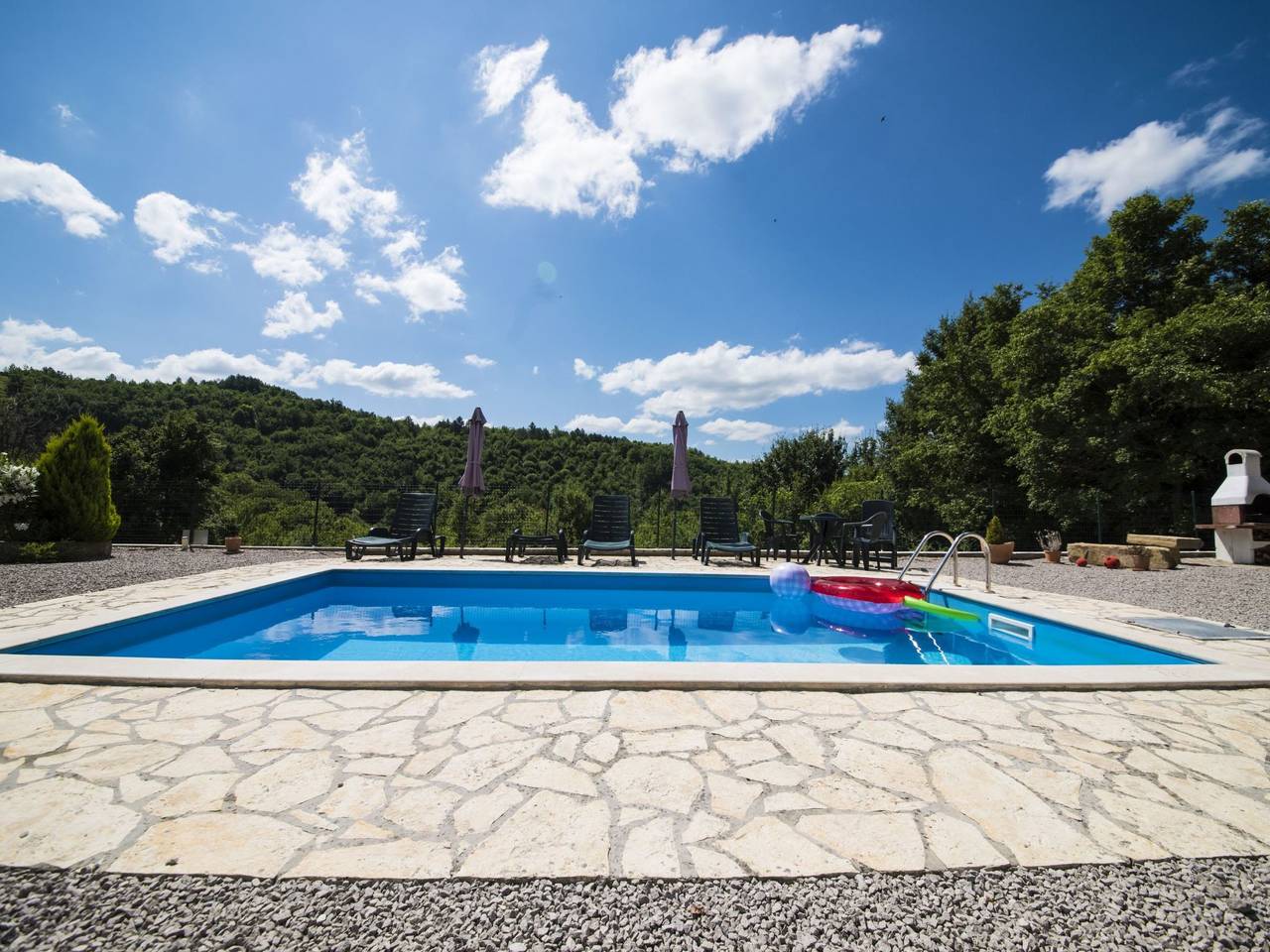 Mit eigenem Pool in Buzet, Centraal Istrië