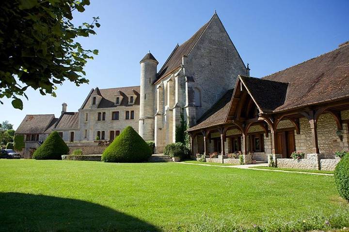 Hôtel pour 30 personnes, avec Jardin dans Oise
