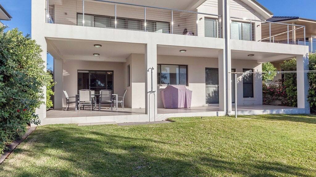 Strandhaus, 1/20 Pacific Road in Fingal Bay, Hunter Valley