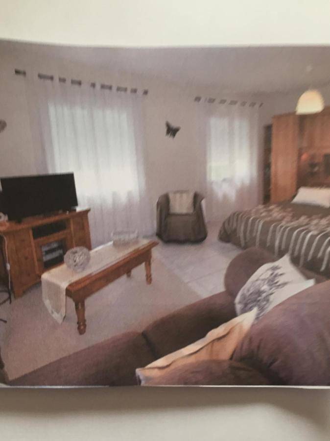 Gîte pour 2 personnes, avec terrasse et vue à Colayrac-Saint-Cirq