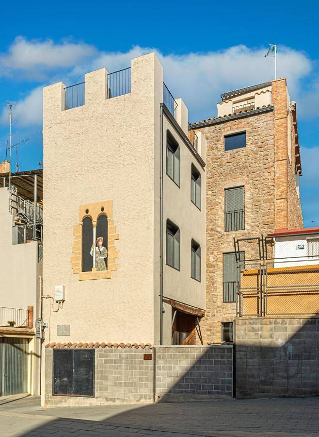 Gîte pour 8 personnes, avec vue et balcon à Balaguer