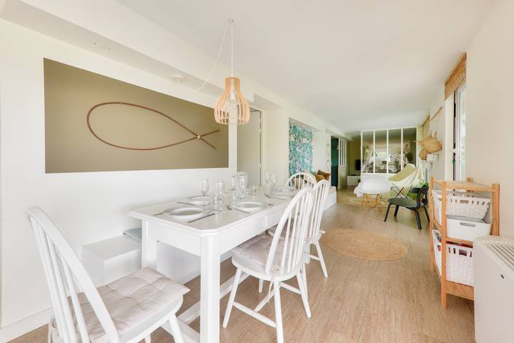 Location de vacances pour 6 personnes, avec jardin et balcon à Le Tour-du-Parc - 3