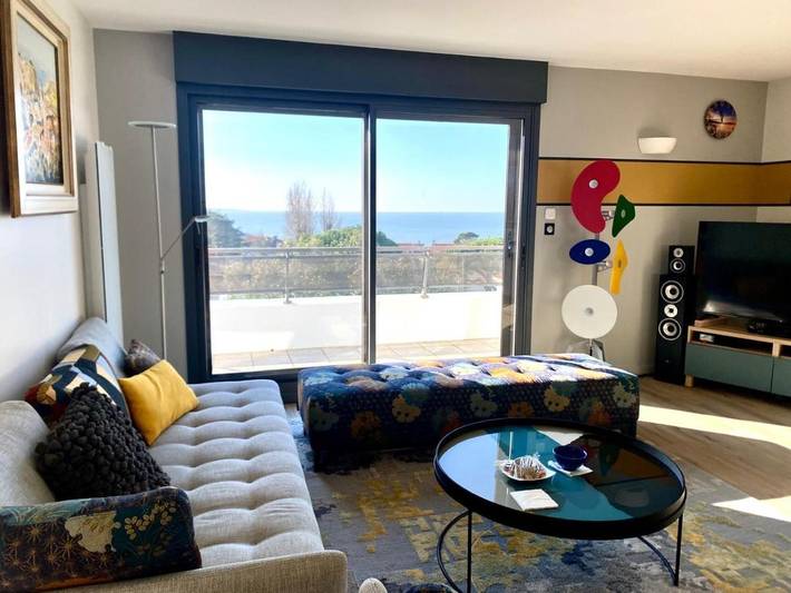 Gîte pour 6 personnes, avec terrasse et vue dans Plage du Chay - 3