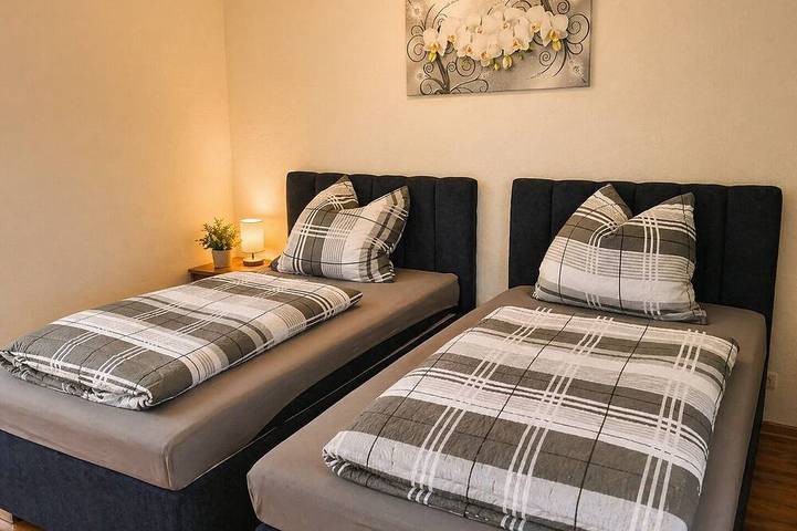 Ganze Wohnung, Premium Apartment Hückelhoven-Baal mit Balkon - 112 qm - bis 7 Personen in Baal (Hückelhoven), Hückelhoven