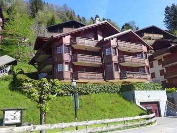 Gîte pour 5 personnes, avec balcon à Champéry
