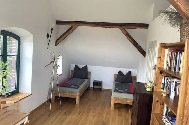 Ganze Wohnung, Großzügige Ferienwohnung nahe Cottbus, Spreewald und Lausitzer Seenland in Neuhausen/Spree, Lausitzer Seenland
