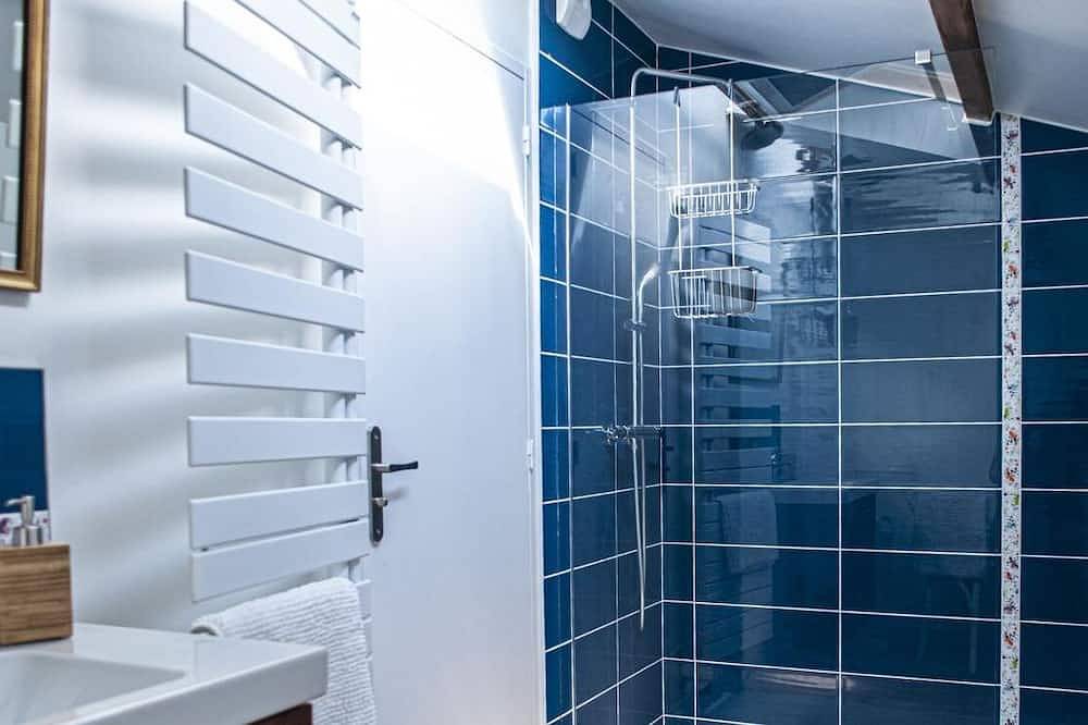 Entire apartment, Gîte Cosy et Calme, Avec spa et Jardin, au Cœur de Morlaix in Morlaix, Ceinture Dorée