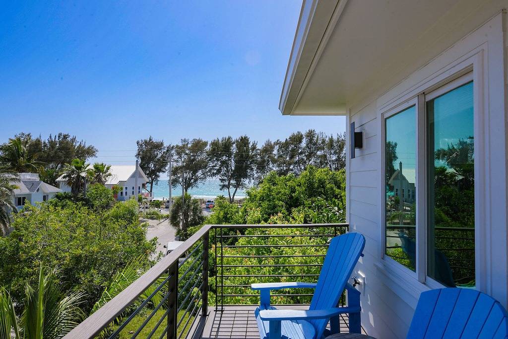 Crystal Waves Oasis - Sieben Schlafzimmer Haus, Schl��ft 18 in Coquina Beach, Bradenton Beach