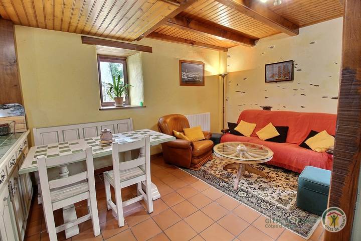 Gîte pour 4 personnes, avec jardin et terrasse, animaux acceptés