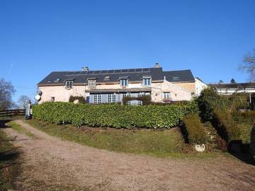 Gîte pour 3 personnes, avec jardin et vue à Ouroux-en-Morvan