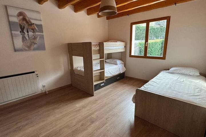 Location de vacances pour 10 personnes, avec jardin à UR - 4