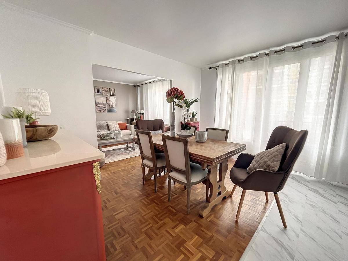 Appartement entier, Appart Xl "So cosy"- 4 beds - 8 pax - free Parking - Near Paris in Épinay-sur-Seine, Seine-Saint-Denis