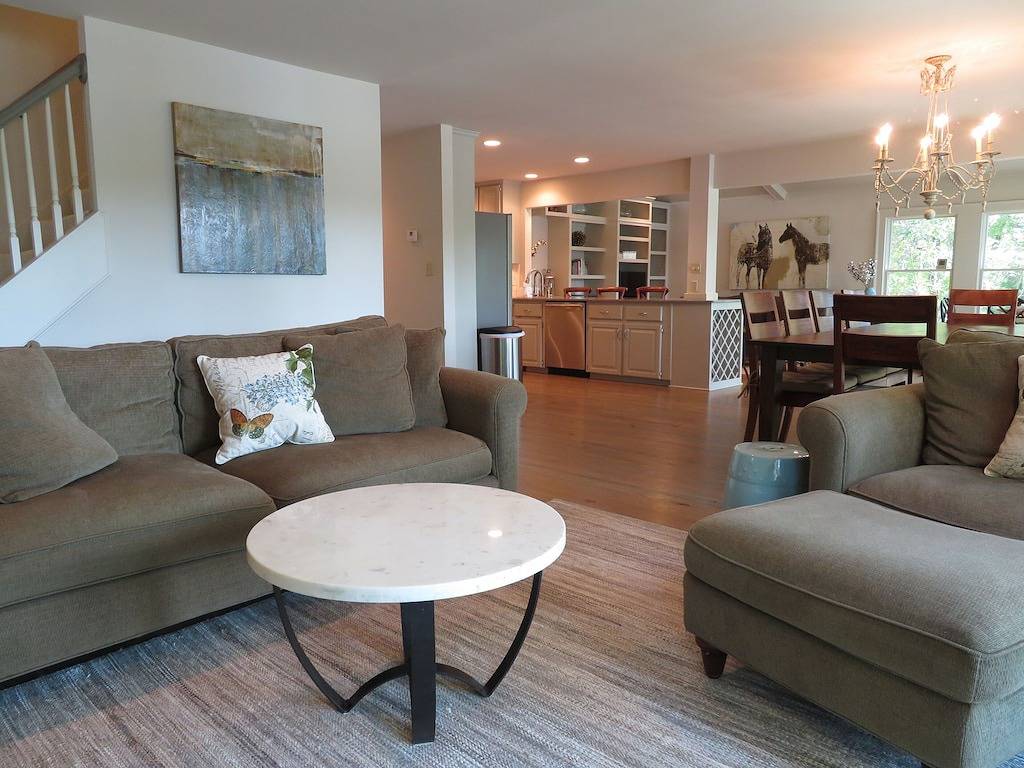 Spektakuläre 4 Br Haus am See, Private Deep Water Dock auf der Halbinsel in Lake Oconee