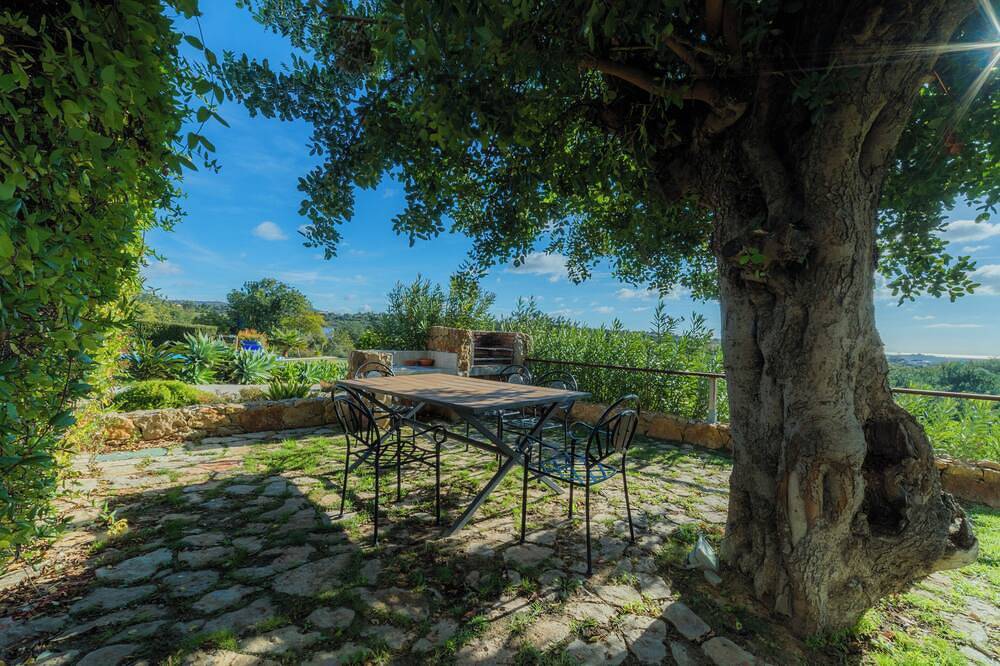 V3 Casa Ariolos Ii in Estoi with shared pool in Estoi, Faro