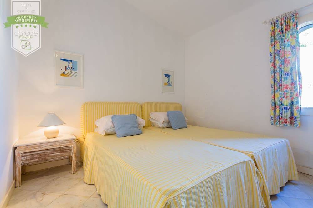 Vilamoura Ténis -casa com Jardim Privado Dentro do Condominio com 6 Piscinas in Loulé, Loulé (São Sebastião)