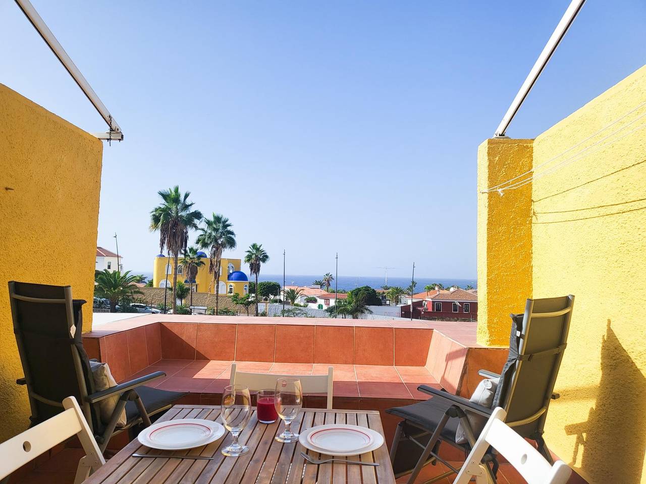 Apartamento entero, Tenerife: Alojamiento acogedor con piscina y parking en Playa La Arena in Playa Neptuno (Santiago del Teide), Santiago del Teide