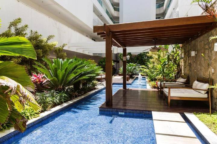 Casas e apartamentos de temporada para 4 pessoas, com jardim e sauna e ainda piscina and vista na Praia do Forte (Cabo Frio)