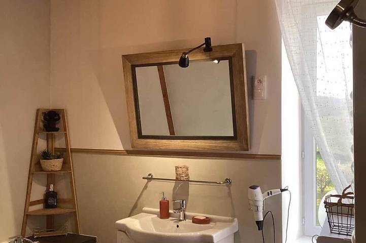 Gîte pour 5 personnes, avec jardin à Chiddes - 4