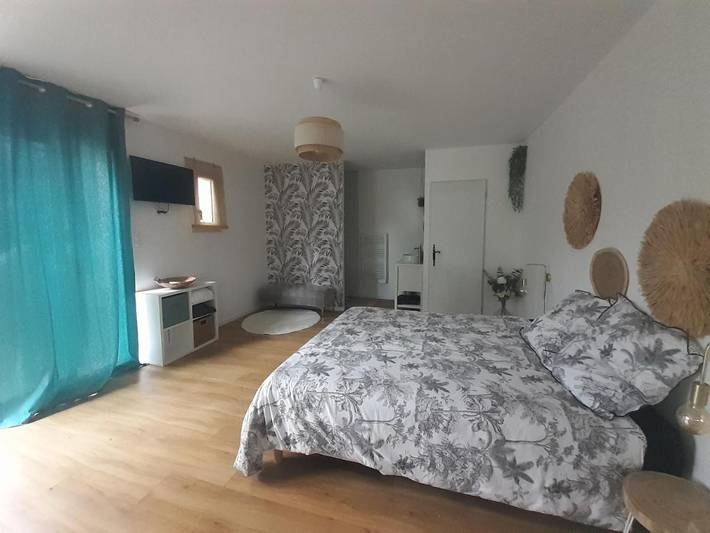 Gîte pour 2 personnes, avec jacuzzi ainsi que piscine et jardin à Saint-Siffret - 2