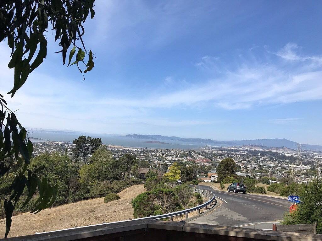 Spacious House in El Cerrito with bay view in El Cerrito, Contra Costa County