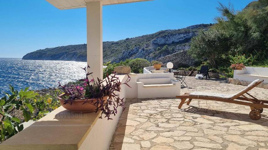 Ferienhaus für 4 Personen mit Terrasse in Spiaggia del Ciolo, Gagliano del Capo