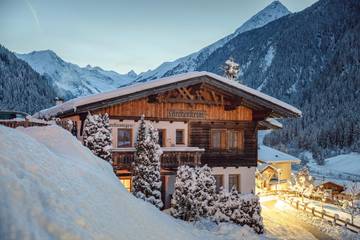 Ferienwohnung für 4 Personen, mit Terrasse und Sauna, mit Haustier im Stubaital