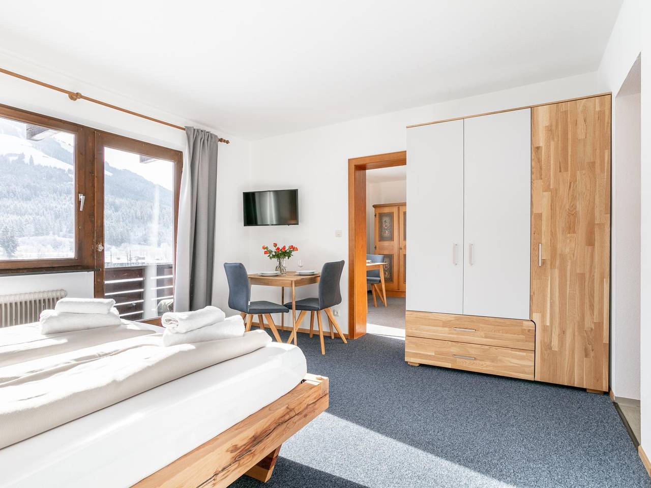 Ganze Wohnung, Modernes Apartment, 100 m zum Skibus in Brixen im Thale, Kaisergebirge