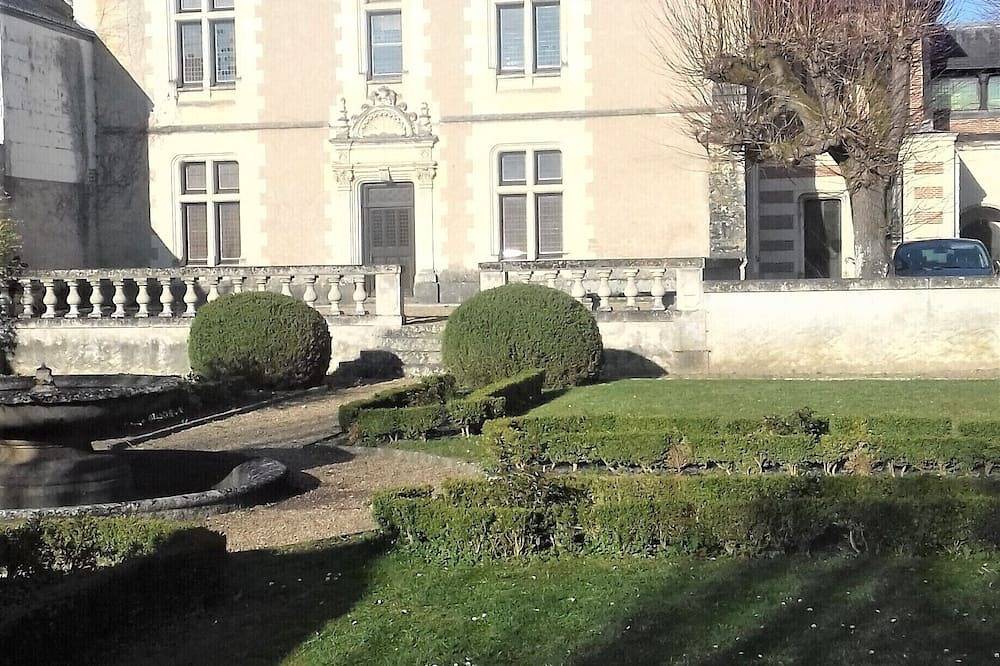 Entire apartment, Cottage of the Small Mass in Amboise, Tours region