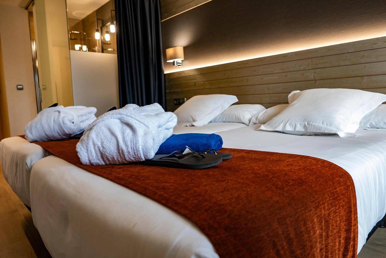 Hotel para 2 pessoas com jacuzzi in Corunha, Costa de Galicia