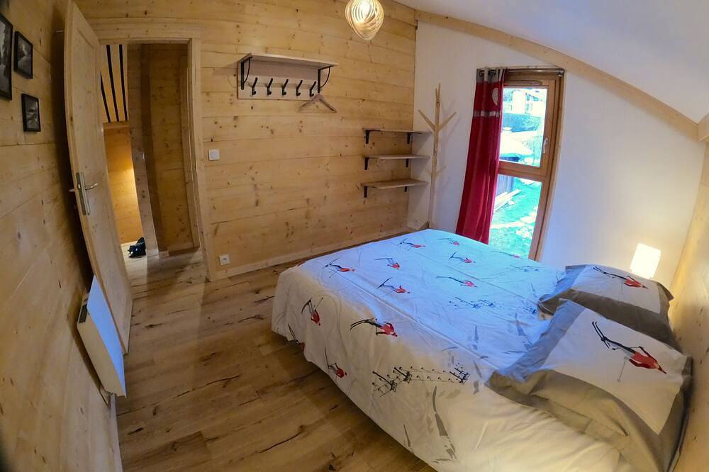 Chalet en madriers massifs au coeur de la Haute Tarentaise in Séez, Massif du Ruitor
